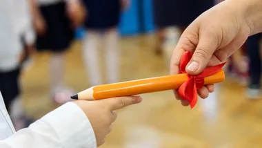 Prezydent pasował pierwszoklasistów. Ważny dzień w „Czwórce”