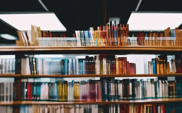 Komiks w centrum miasta - klub Na wariackich papierach ożywia bibliotekę