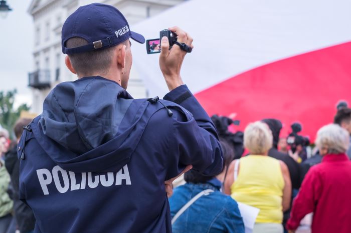 Policja Inowrocław: Trudne warunki na drodze, a przekroczył prędkość