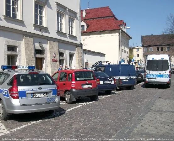 Policjanci edukują uczestników Środowiskowego Domu Samopomocy w Gniewkowie