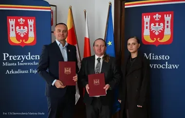Nowa ulica, chodniki i lepiej oświetlone przejście. Jest umowa dla Inowrocławia