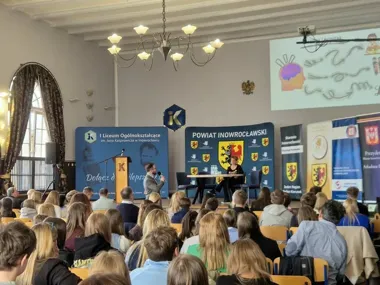 Młodzi o dopalaczach i wsparciu. W Inowrocławiu podpisano deklarację zdrowia