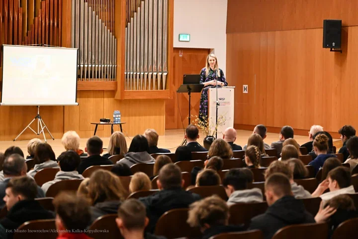 Temida wróciła do hejtu i jego karnej strony