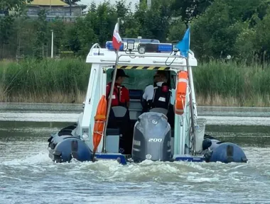 Na Gople patrole policji i WOPR sprawdzają jeden brak przed sezonem