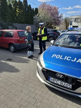 105 wykroczeń przy pasach - policja wyłapała też kierowców jadących jak piesi