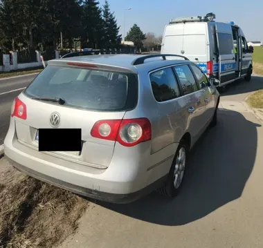 Jechał z zakazem i ponad dwoma promilami - grozi mu dożywotni zakaz