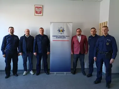 W Inowrocławiu zamiast alarmu - policja i straż wzięły na tapet osiedlowe problemy