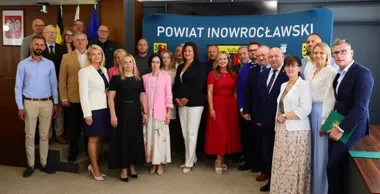 Jedenastu nauczycieli z Inowrocławia z awansem. Otrzymali akty mianowania