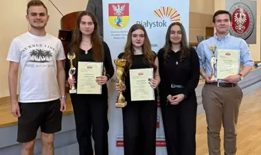 Marcelina Malinowska z "Kaspra" triumfuje – zwycięstwo w ogólnopolskiej olimpiadzie praw człowieka