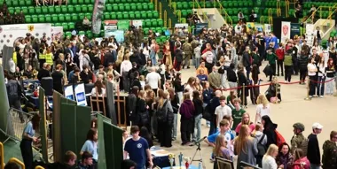 W inowrocławskiej hali ósmoklasiści sprawdzą szkoły, które otwierają nowe kierunki