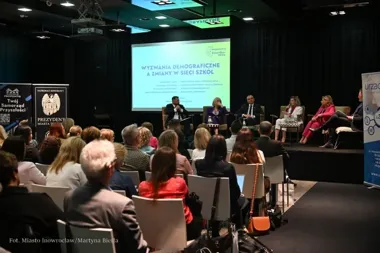 Inowrocławscy samorządowcy jadą do Torunia po odpowiedzi na codzienne kłopoty