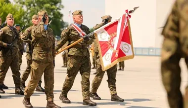 15 lat inowrocławskiej brygady. Wojskowe elity świętowały w cieniu Apachów