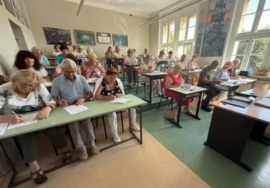 160 seniorów przejdzie treningi przeciw upadkom w pięciu szkołach