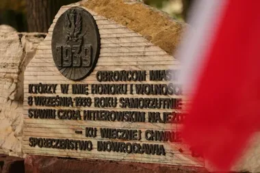 W Inowrocławiu uczczono 87. rocznicę wybuchu II wojny światowej